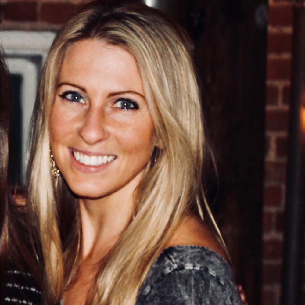 Meet your Posher, Holly